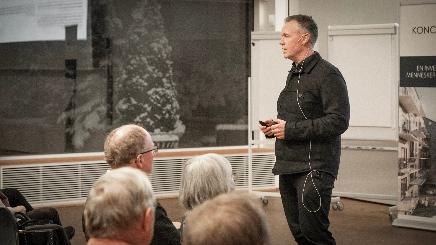 Thomas Fokdal holder oplæg på Koncentons infoaften